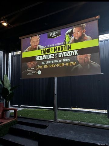 14939 Meyers Road, Detroit, MI 48227