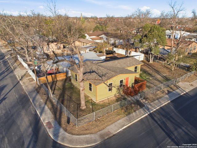 215 SW 30th, San Antonio, TX 78237