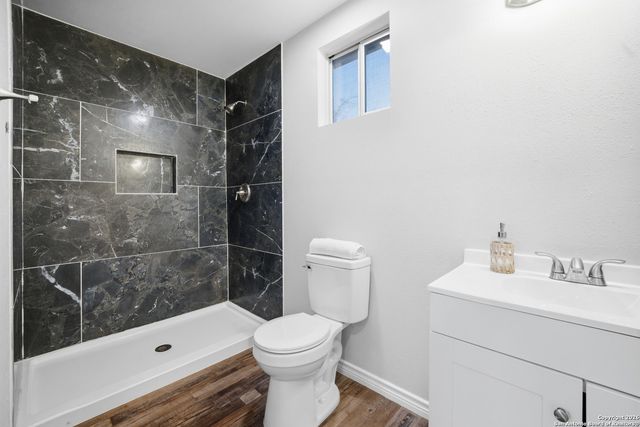 215 SW 30th, San Antonio, TX 78237