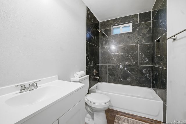 215 SW 30th, San Antonio, TX 78237