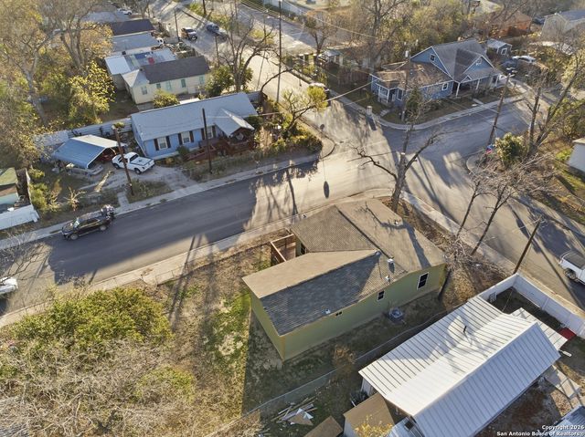 215 SW 30th, San Antonio, TX 78237