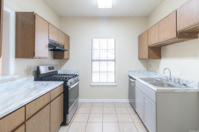 2300 Biltmore Cove, Jonesboro, AR 72404