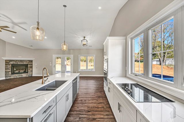 1120 Monterey RD, Roanoke, VA 24019