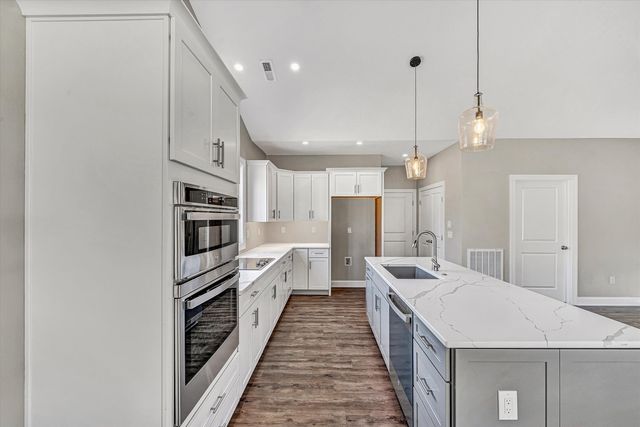 1120 Monterey RD, Roanoke, VA 24019