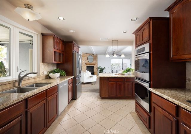 4341 E Bainbridge Avenue, Anaheim, CA 92807