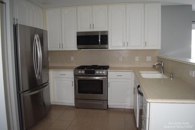 8549 Hawthorn Hill, Lima Twp, MI 48130