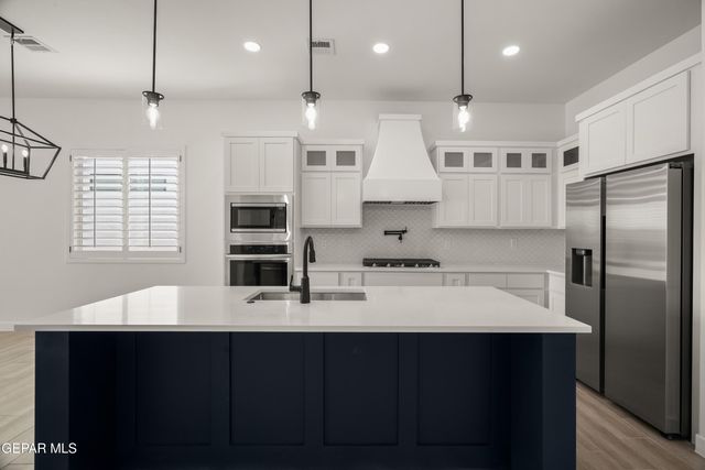 713 Paseo Astuto Place, Horizon City, TX 79928