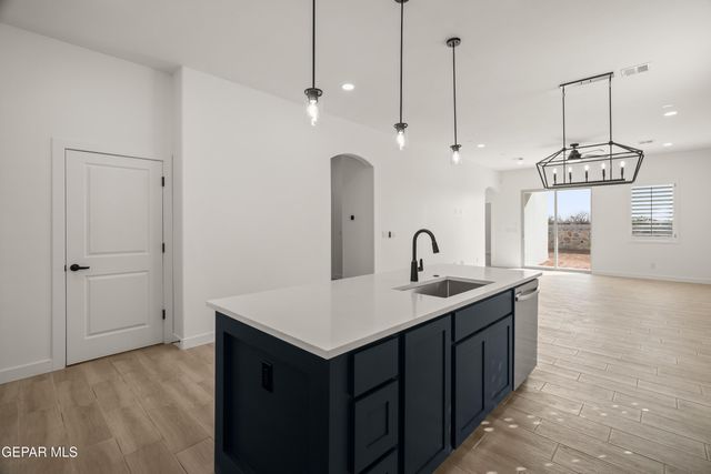 713 Paseo Astuto Place, Horizon City, TX 79928