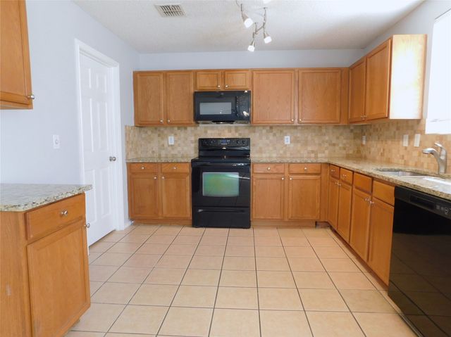 3620 Lipizzan Drive, Denton, TX 76210