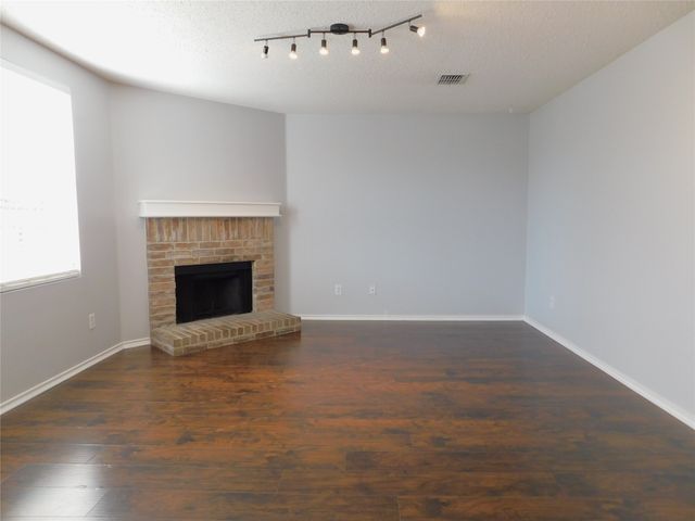 3620 Lipizzan Drive, Denton, TX 76210