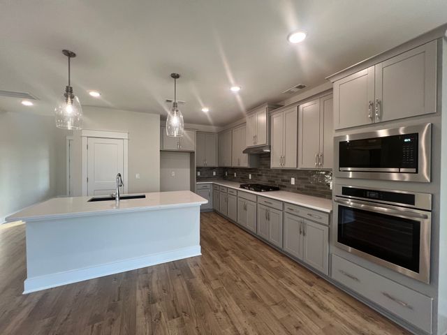 4138 Dream Beetle Loop, Rockvale, TN 37153