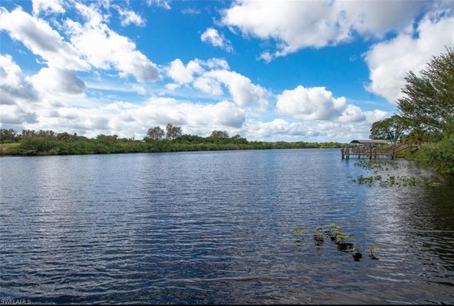 1497 Riverbend DR, Labelle, FL 33935