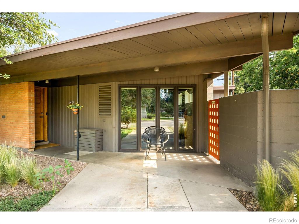 1431 E Dartmouth Avenue, Englewood, CO 80113