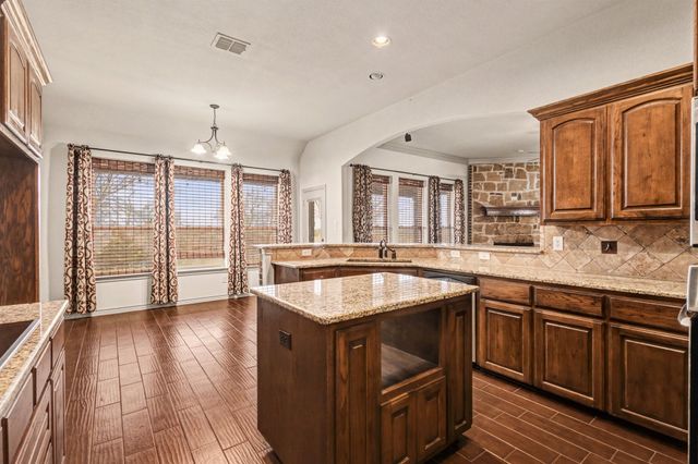 532 Hubbard Circle, Nevada, TX 75173