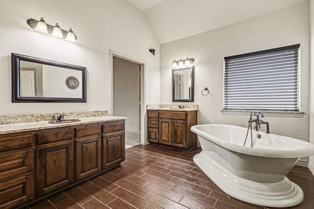 532 Hubbard Circle, Nevada, TX 75173