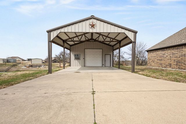 532 Hubbard Circle, Nevada, TX 75173