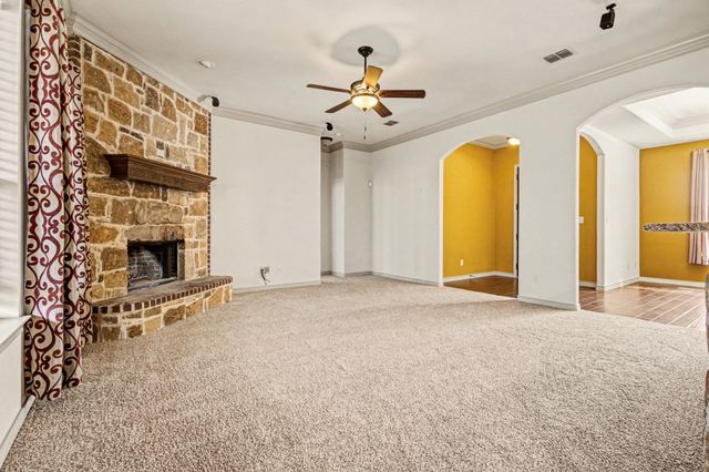 532 Hubbard Circle, Nevada, TX 75173