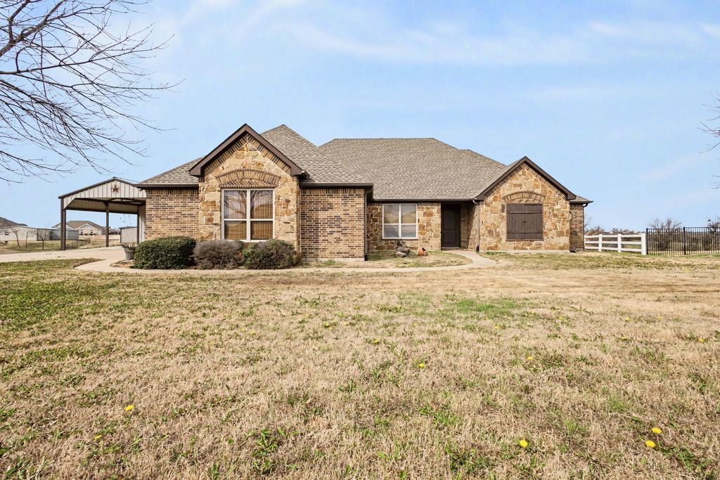 532 Hubbard Circle, Nevada, TX 75173