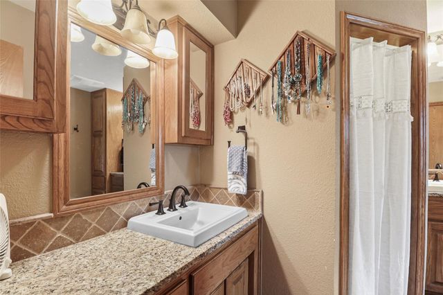 1304 Sunset DR, Marble Falls, TX 78654