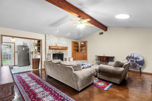 1304 Sunset DR, Marble Falls, TX 78654