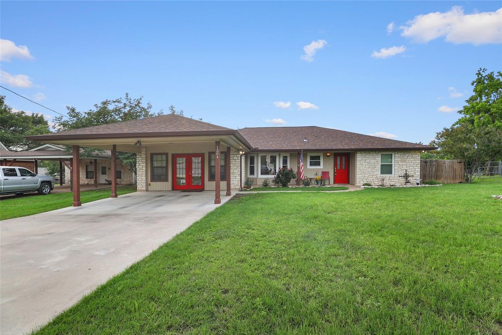 1304 Sunset DR, Marble Falls, TX 78654