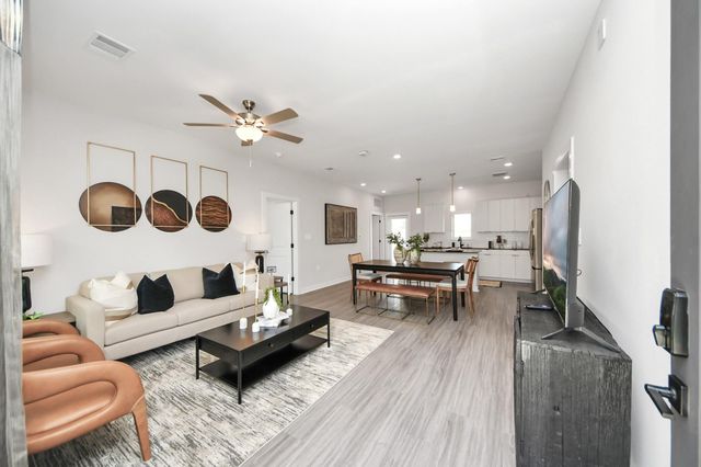 7711 Longmire Road 2, Conroe, TX 77304