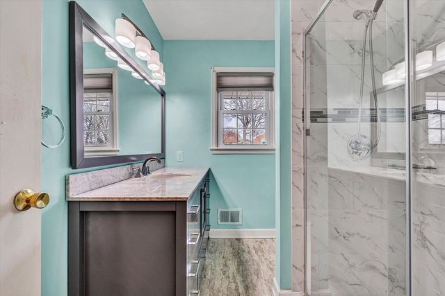 3634 Larson LN, Roanoke, VA 24018