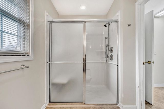 3634 Larson LN, Roanoke, VA 24018