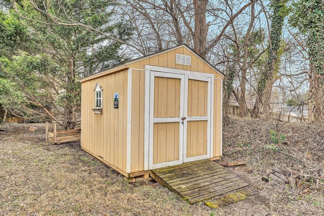 3634 Larson LN, Roanoke, VA 24018