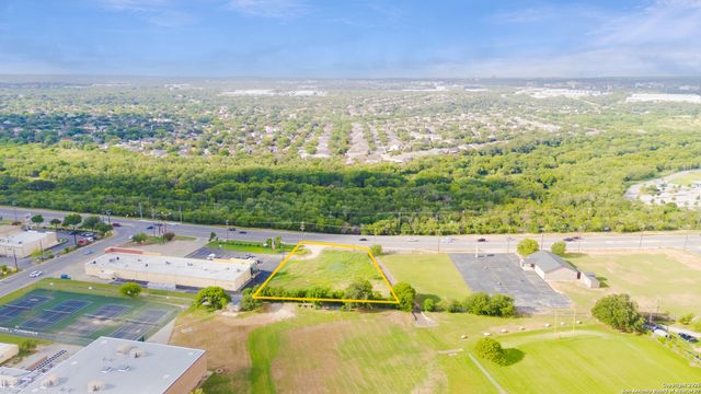 9823 Culebra Rd, San Antonio, TX 78251