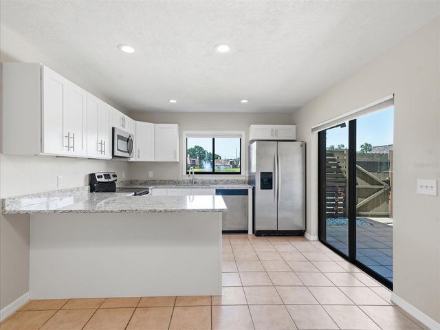 15314 E POND WOODS DRIVE 15314, Tampa, FL 33618