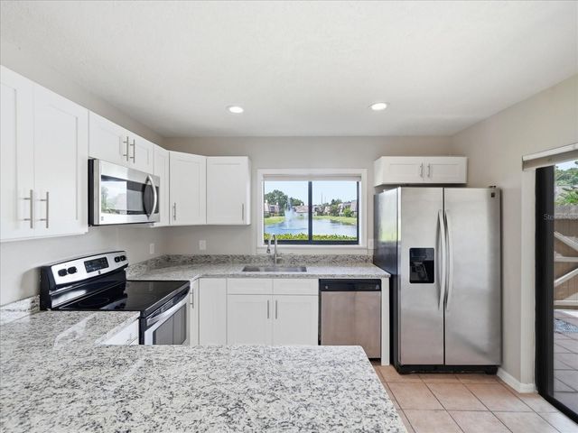 15314 E POND WOODS DRIVE 15314, Tampa, FL 33618