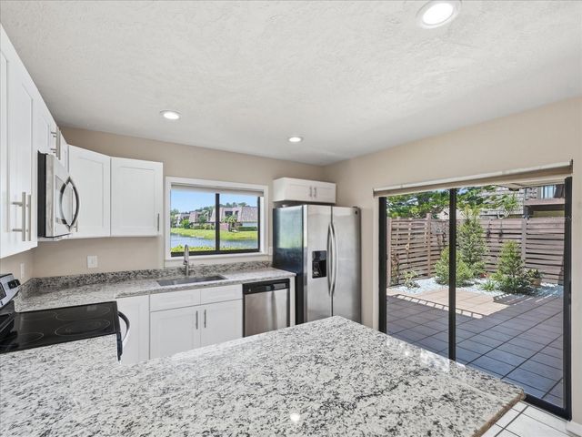 15314 E POND WOODS DRIVE 15314, Tampa, FL 33618
