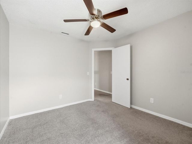 15314 E POND WOODS DRIVE 15314, Tampa, FL 33618