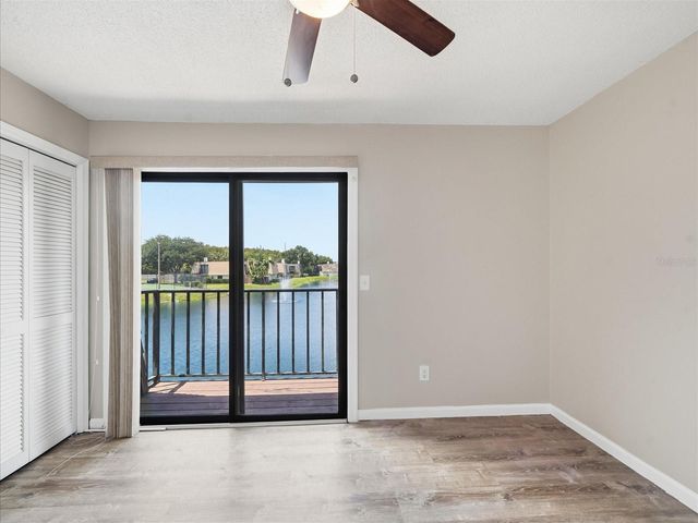 15314 E POND WOODS DRIVE 15314, Tampa, FL 33618