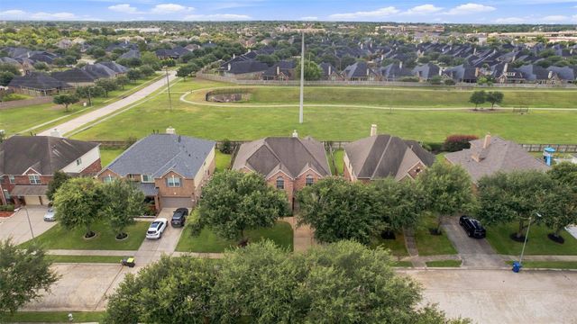 21811 Honeysuckle Grove Lane, Richmond, TX 77469