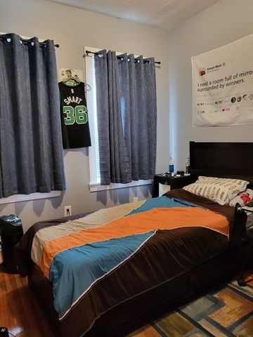 12 Watts St 1, Chelsea, MA 02150