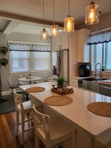 12 Watts St 1, Chelsea, MA 02150