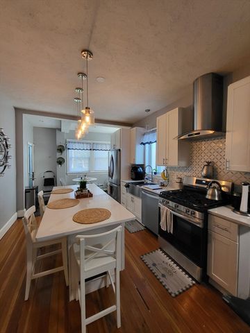 12 Watts St 1, Chelsea, MA 02150