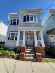 12 Watts St 1, Chelsea, MA 02150