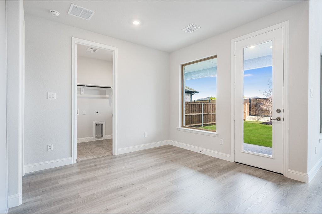 property-img