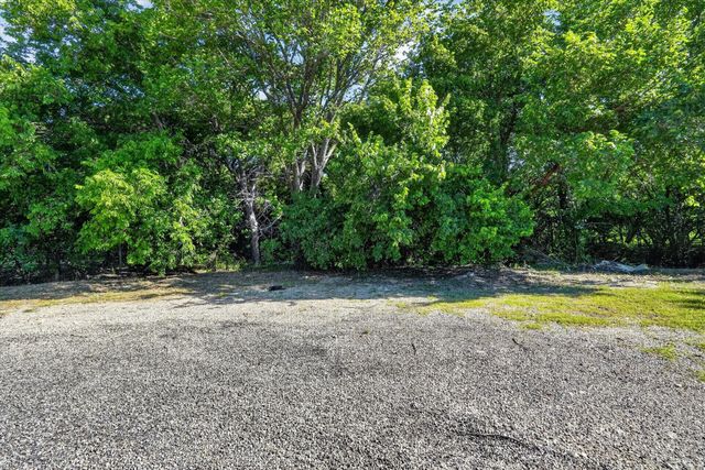 2041 Hudson Court, Alvarado, TX 76009