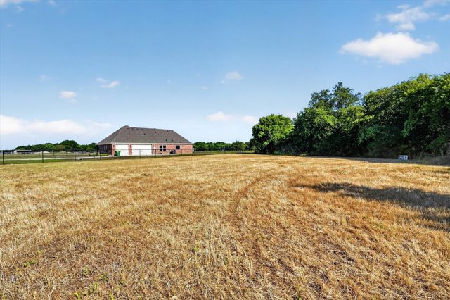 2041 Hudson Court, Alvarado, TX 76009