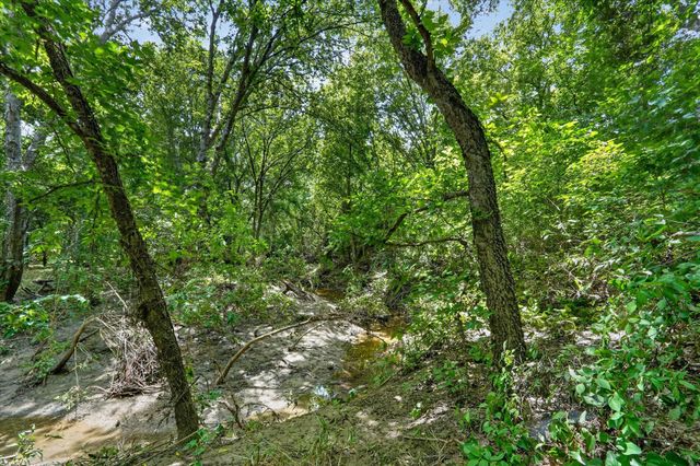 2041 Hudson Court, Alvarado, TX 76009