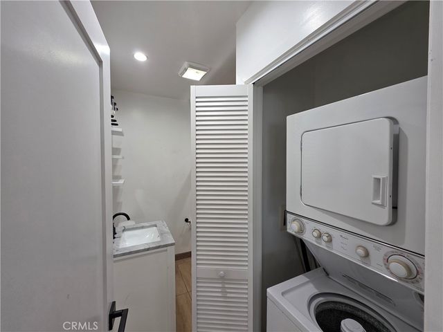 3179 Barbara Court 4, Los Angeles, CA 90068