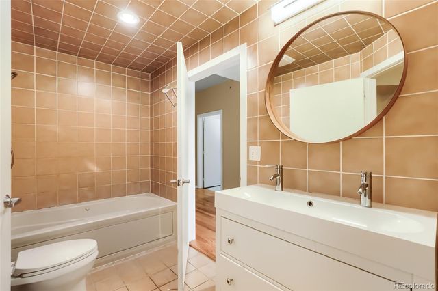 275 S Harrison Street 107, Denver, CO 80209