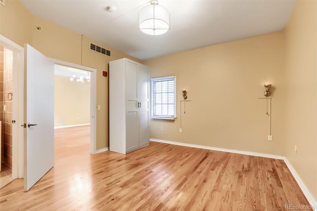 275 S Harrison Street 107, Denver, CO 80209