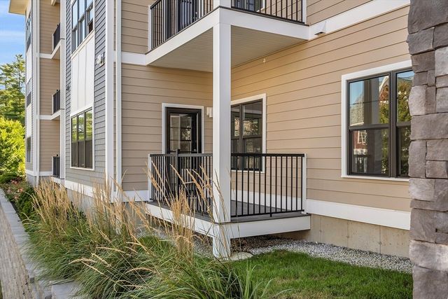 55 Pointe Place 108, Dover, NH 03820