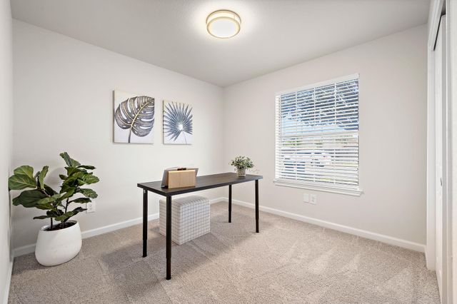 219 Warner BND, Hutto, TX 78634