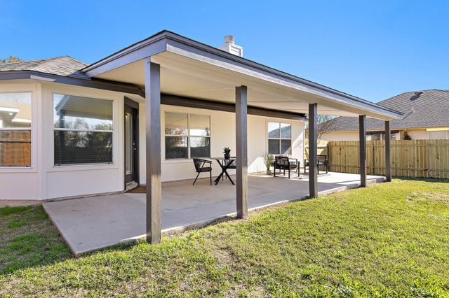 219 Warner BND, Hutto, TX 78634